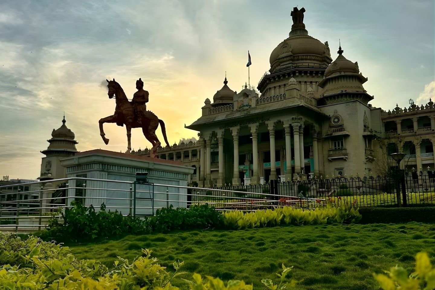 Bangalore to Chikmagalur Tour Packages (Honeymoon Package, Family Holiday & Students Tours)